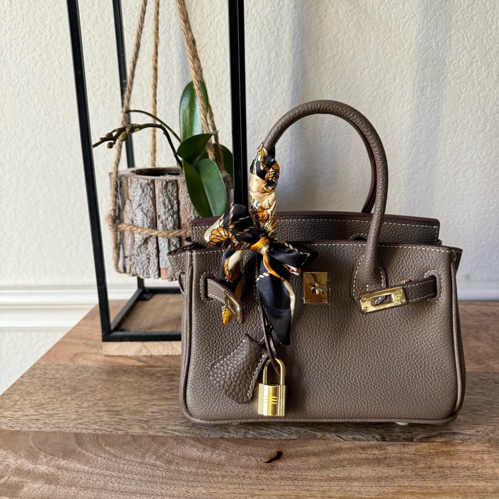 *NO STRAP | Taupe Mini 20 Leather Top Handle w/ Gold Structured Satchel Bag C3 - Picture 4 of 17